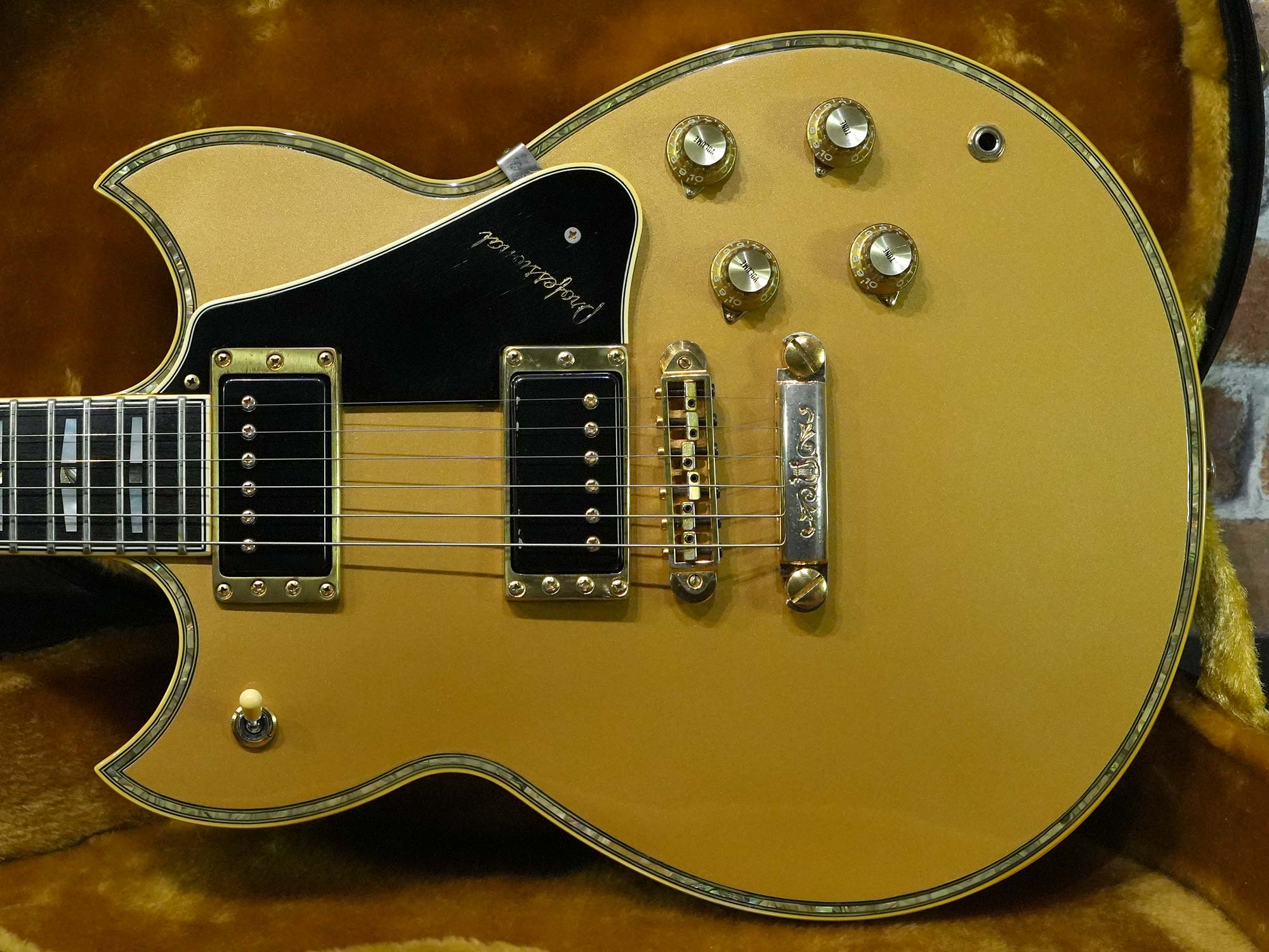 YAMAHA 1985 SG-3000 Custom Gold